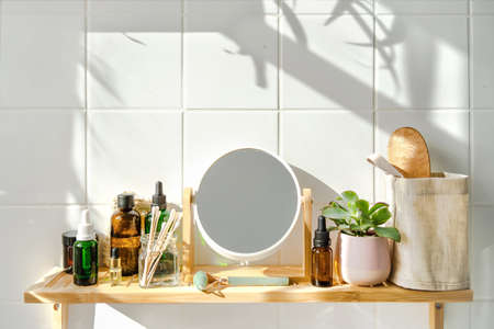The Dos and Don’ts of Mirror Placement: Feng Shui Rules for British Interiors