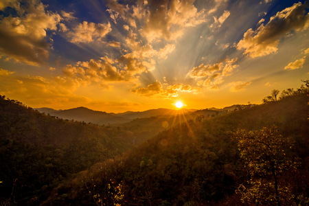 Enhancing Home Vitality: Feng Shui Techniques for UK Homes During the Solstice